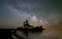 Hollow Rock Milky Way